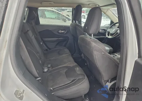 2015 Jeep Cherokee Latitude z USA, uszkodzony, nr VIN 1C4PJMCB2FW541766